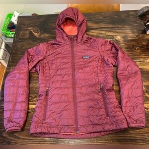 Patagonia Nano Puff hooded down jacket women’s small